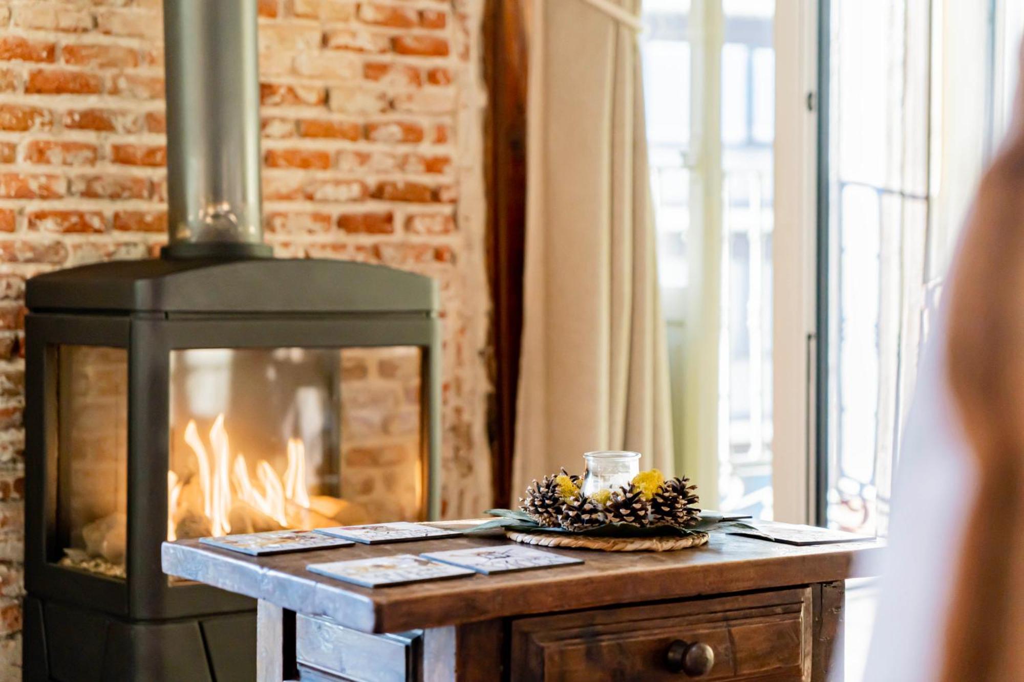Apartamento 1851: Exceptional 19th Century Studio In